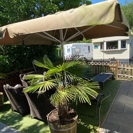 Camping Stacaravan Aan De Maas Op-Andel